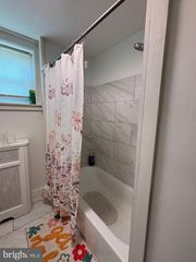 6412 N 5TH ST, Philadelphia, PA 19126