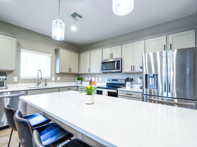 37008 N ALEUTIAN Drive, San Tan Valley, AZ 85143