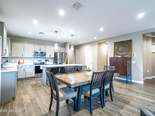 37008 N ALEUTIAN Drive, San Tan Valley, AZ 85143