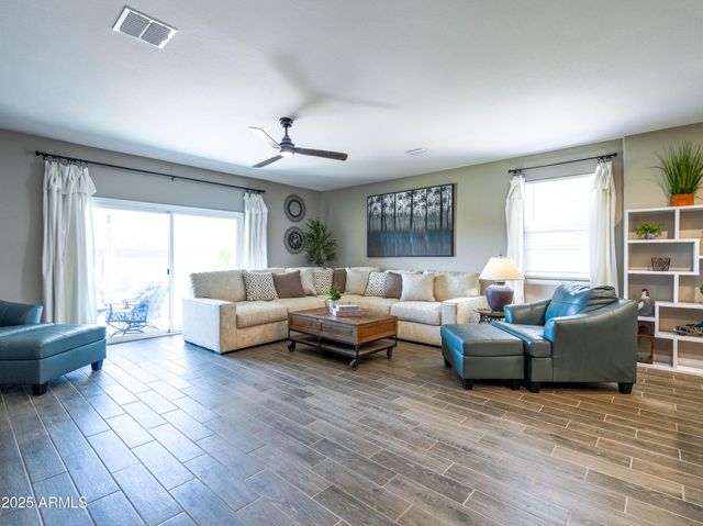 37008 N ALEUTIAN Drive, San Tan Valley, AZ 85143