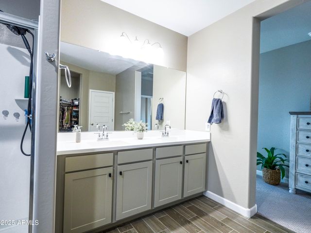 37008 N ALEUTIAN Drive, San Tan Valley, AZ 85143