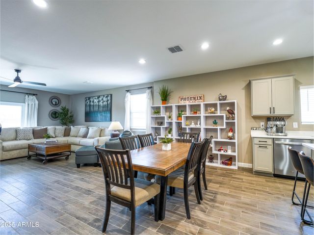 37008 N ALEUTIAN Drive, San Tan Valley, AZ 85143