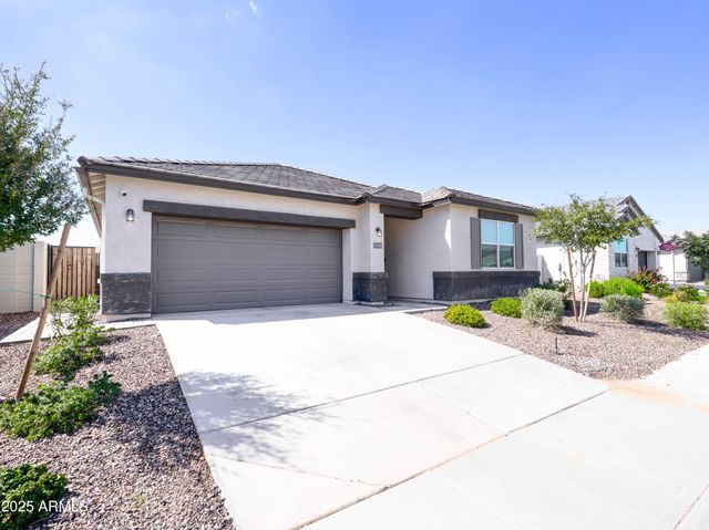 37008 N ALEUTIAN Drive, San Tan Valley, AZ 85143