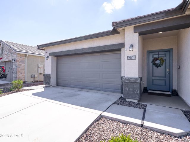 37008 N ALEUTIAN Drive, San Tan Valley, AZ 85143