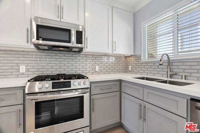 2435 3rd Street 3, Santa Monica, CA 90405