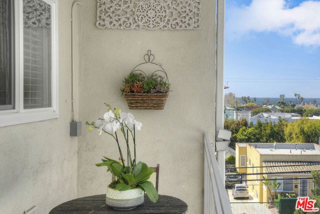2435 3rd Street 3, Santa Monica, CA 90405