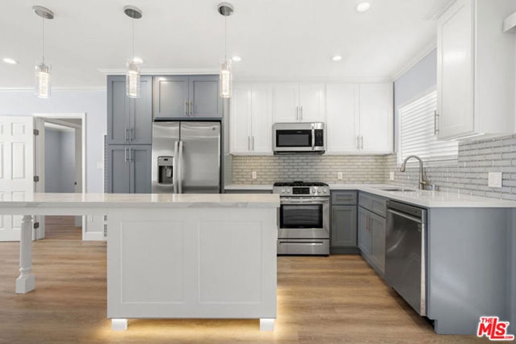 2435 3rd Street 3, Santa Monica, CA 90405