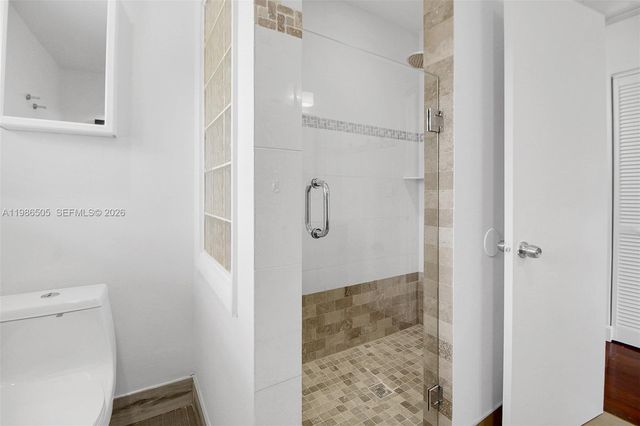 6900 SW 104th St, Pinecrest, FL 33156