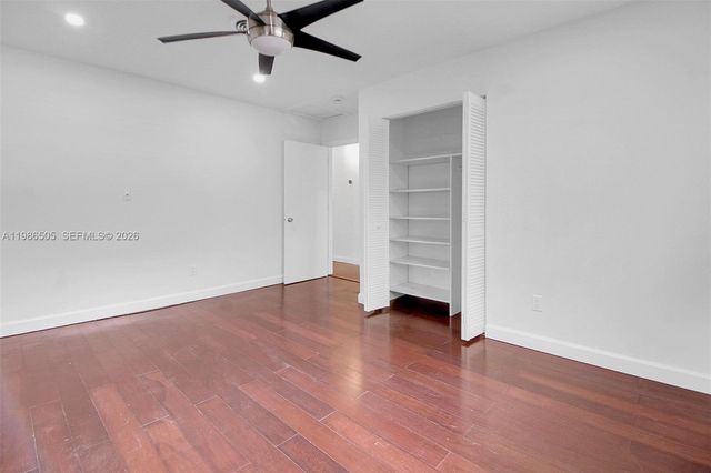 6900 SW 104th St, Pinecrest, FL 33156