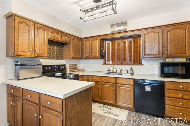 1583 Jerome Street, Holland, MI 49423