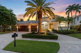 10821 Blue Palm Street, Plantation, FL 33324