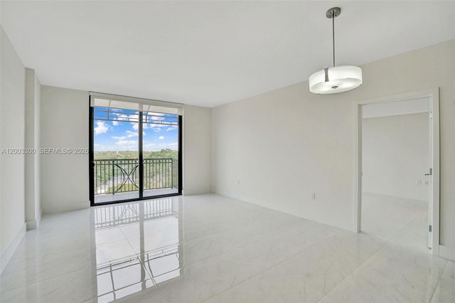 301 Altara Ave 821, Coral Gables, FL 33146