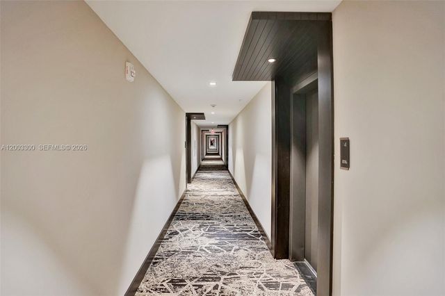 301 Altara Ave 821, Coral Gables, FL 33146