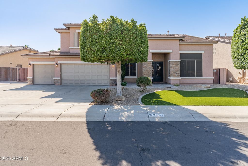 8821 W ROSS Avenue, Peoria, AZ 85382