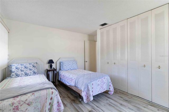 6215 GREEN VIEW CIRCLE 74, Sarasota, FL 34231