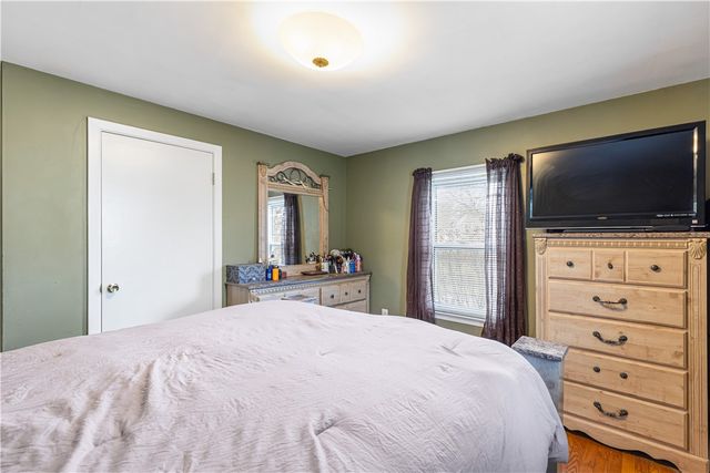 52 Maxfield Avenue, East Providence, RI 02914