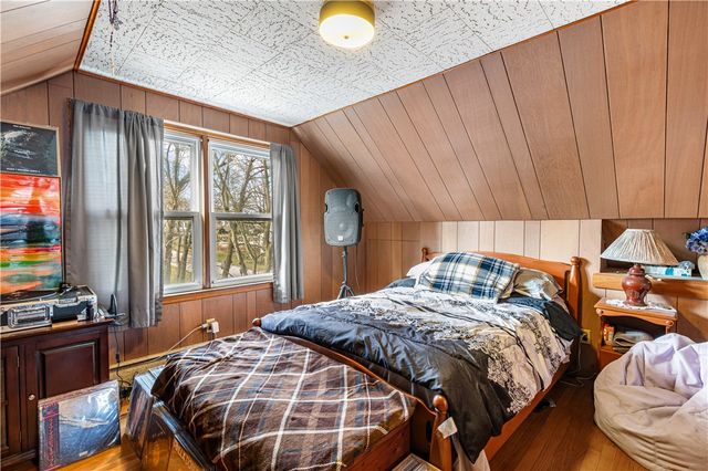 52 Maxfield Avenue, East Providence, RI 02914