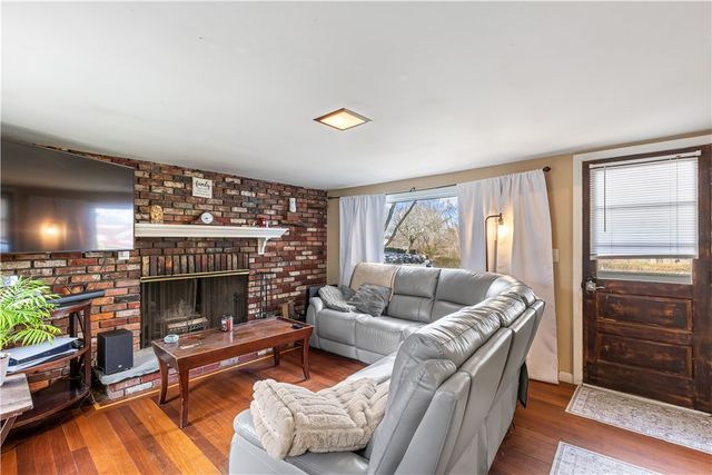 52 Maxfield Avenue, East Providence, RI 02914