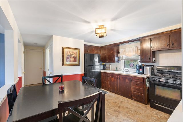 52 Maxfield Avenue, East Providence, RI 02914