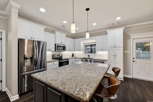 10 Mallard Cove, Austin, AR 72007