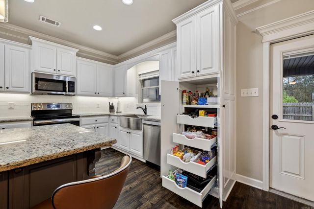 10 Mallard Cove, Austin, AR 72007