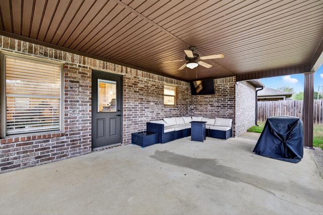 10 Mallard Cove, Austin, AR 72007