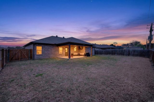 10 Mallard Cove, Austin, AR 72007