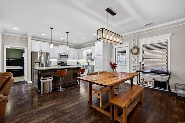 10 Mallard Cove, Austin, AR 72007