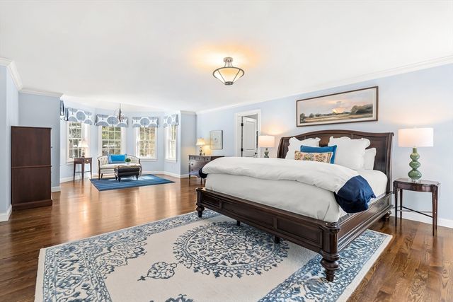 4 Dancer Farm Dr, Dover, MA 02030