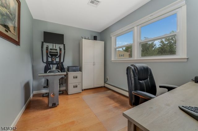 17 Partridge Run, Washington Twp., NJ 07882