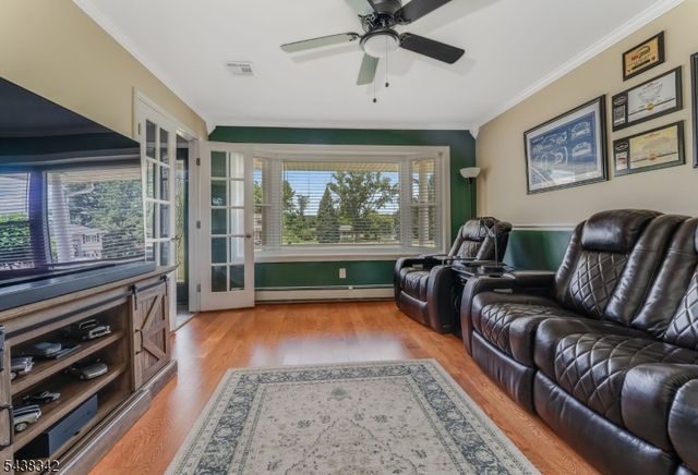 17 Partridge Run, Washington Twp., NJ 07882