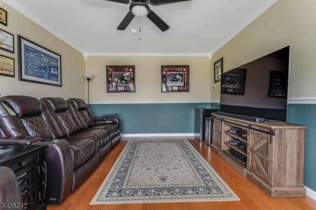 17 Partridge Run, Washington Twp., NJ 07882