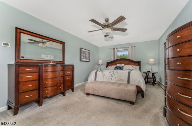 17 Partridge Run, Washington Twp., NJ 07882