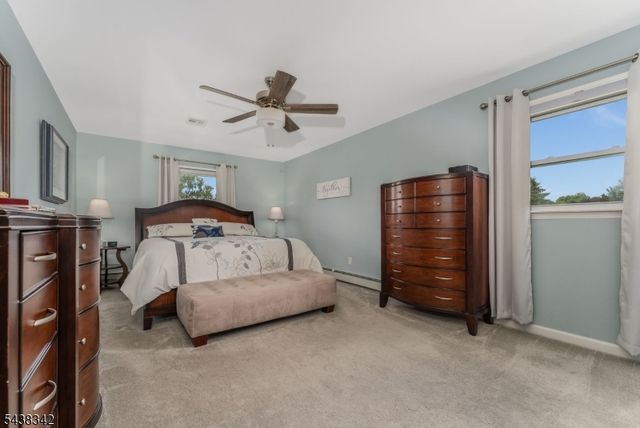 17 Partridge Run, Washington Twp., NJ 07882