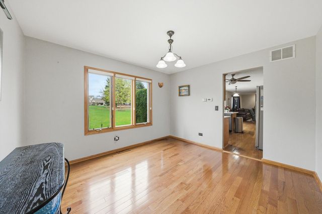572 Bishops Gate, New Lenox, IL 60451
