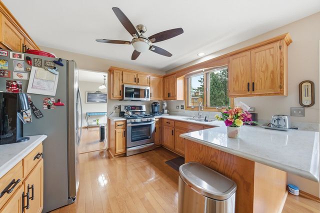 572 Bishops Gate, New Lenox, IL 60451