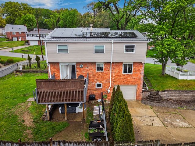 1521 Fernledge Dr, Shaler, PA 15101