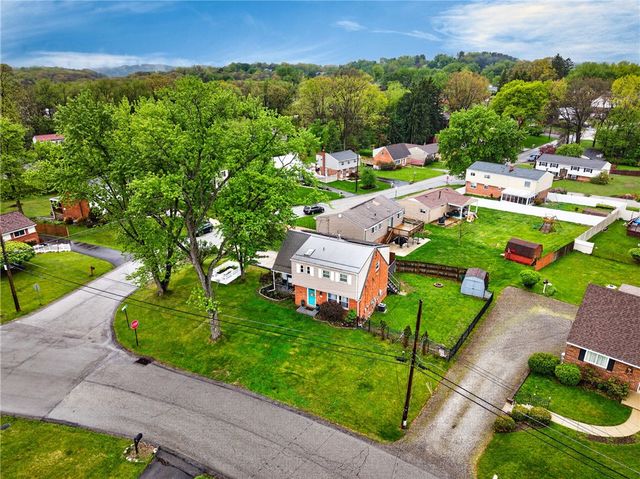 1521 Fernledge Dr, Shaler, PA 15101