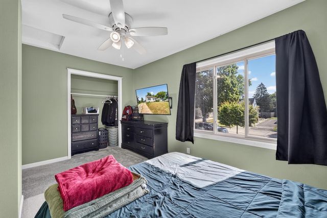 2018 Cleveland AVENUE, Racine, WI 53405