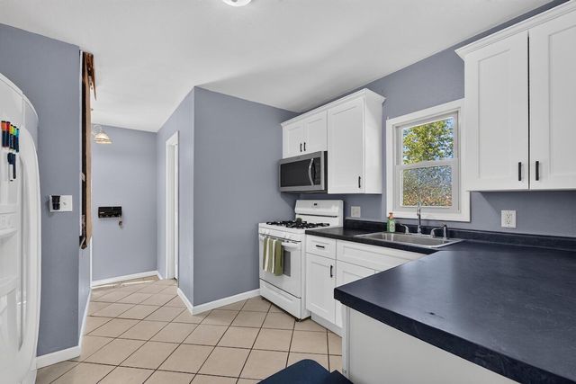 2018 Cleveland AVENUE, Racine, WI 53405