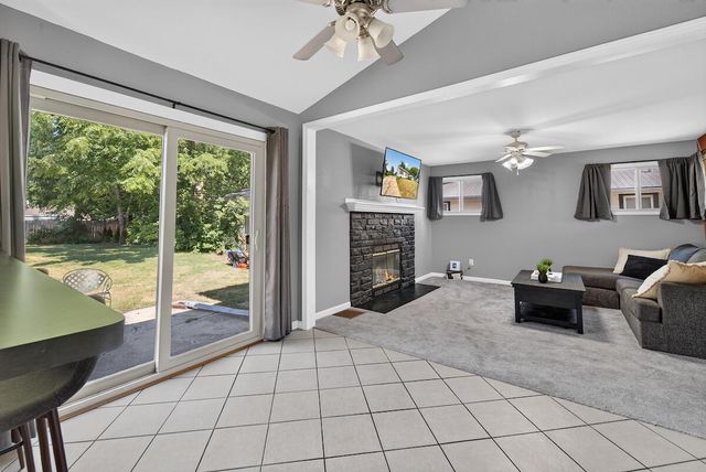 2018 Cleveland AVENUE, Racine, WI 53405
