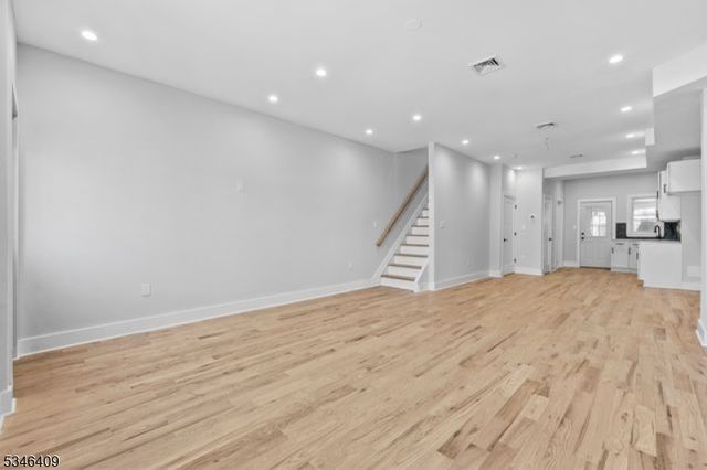 85 Wakeman Ave, Newark City, NJ 07104