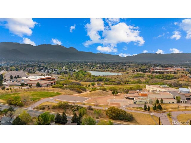 3480 Hickory Hill Dr, Colorado Springs, CO 80906
