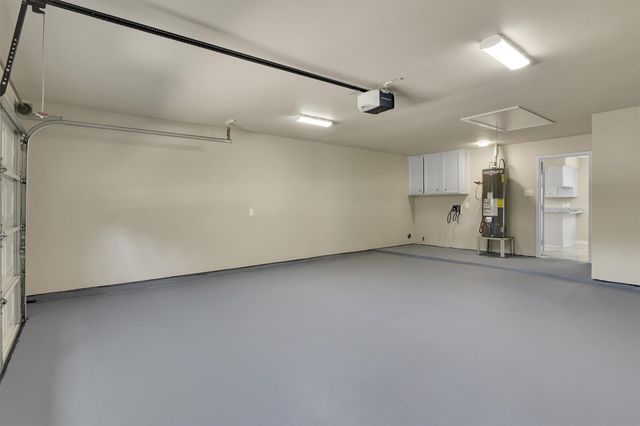 345 Maple Lane, Conroe, TX 77304