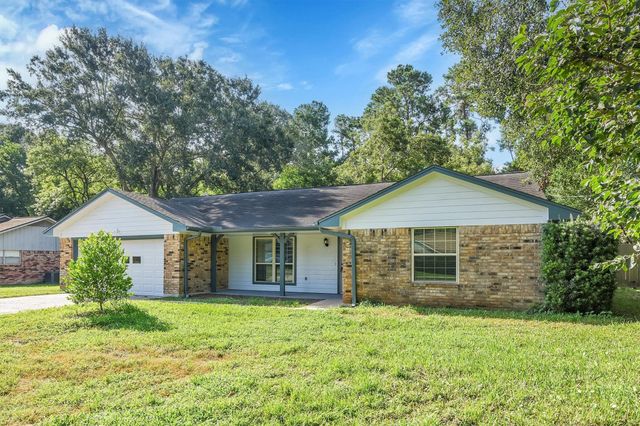 345 Maple Lane, Conroe, TX 77304