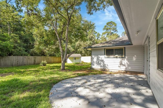 345 Maple Lane, Conroe, TX 77304