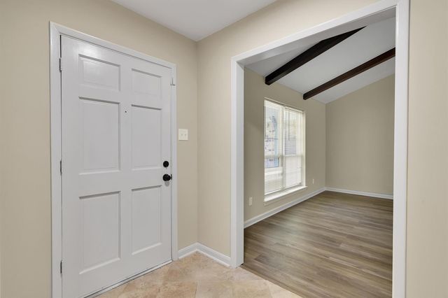 345 Maple Lane, Conroe, TX 77304