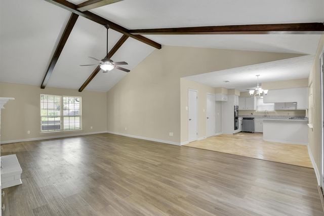 345 Maple Lane, Conroe, TX 77304