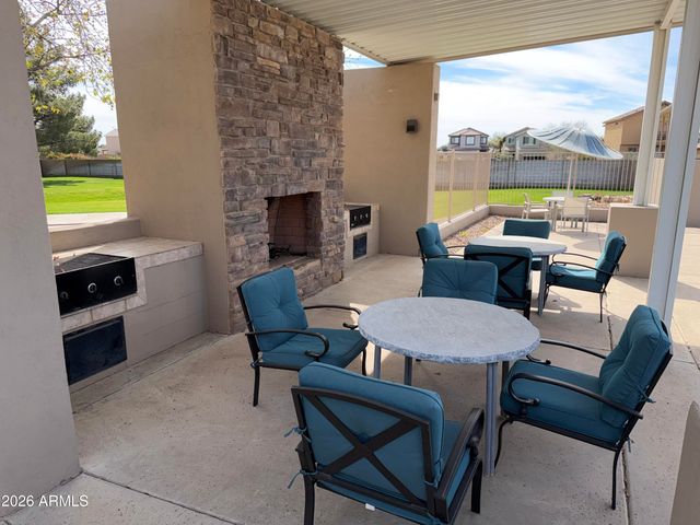 848 E CLUBHOUSE Lane, San Tan Valley, AZ 85140