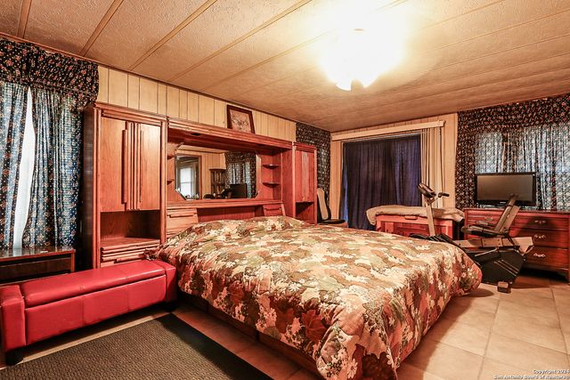 2403 AIRPORT RD, Brackettville, TX 78832